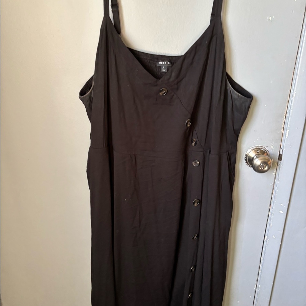 Torrid Black Sleeveless Button-Front Dress